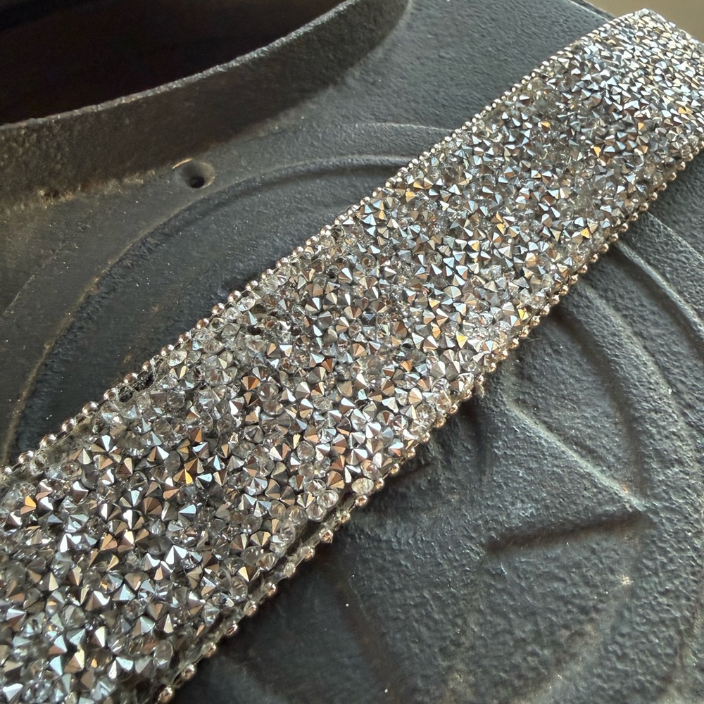 Ariat Western Crystal Rhinestone Leather Glitz Belt 36.5” Silver M/L - Picture 6 of 6